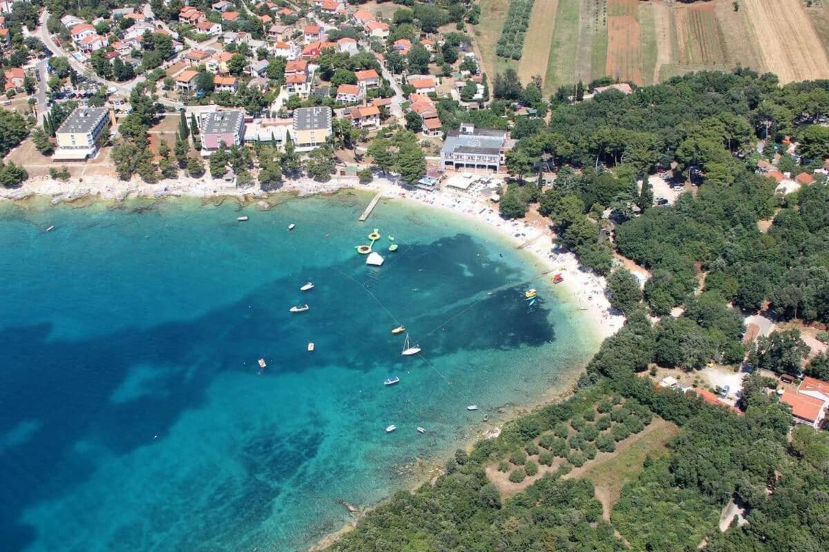 Villa Domus Maria With Swimming Pool And Free Parking Banjole Esterno foto