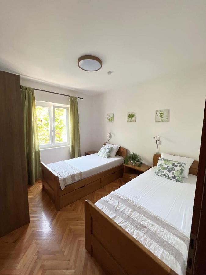 Villa Domus Maria With Swimming Pool And Free Parking Banjole Esterno foto