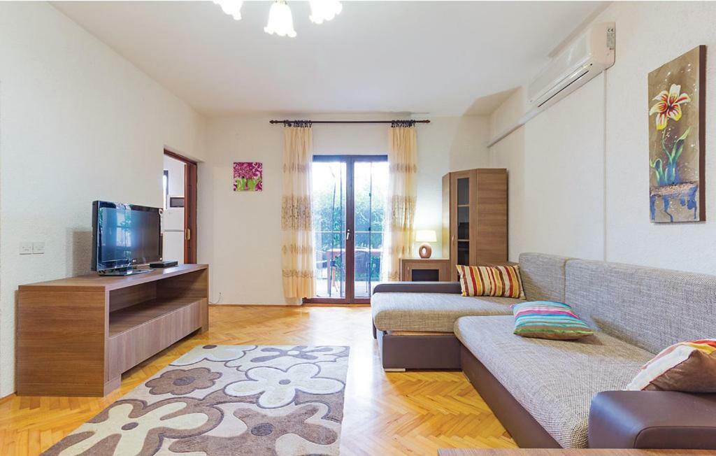Villa Domus Maria With Swimming Pool And Free Parking Banjole Esterno foto